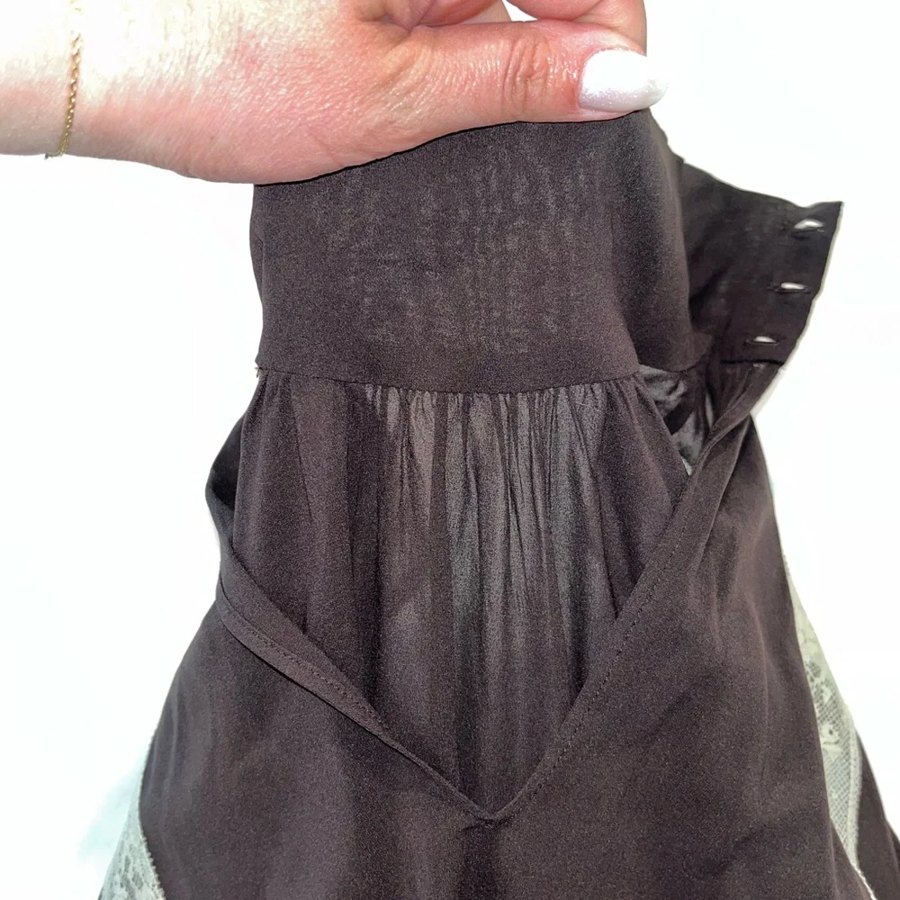 Dolce & Gabbana silk brown blouse vintage with cream lace detail. Size 42/M - Picture 12 of 14